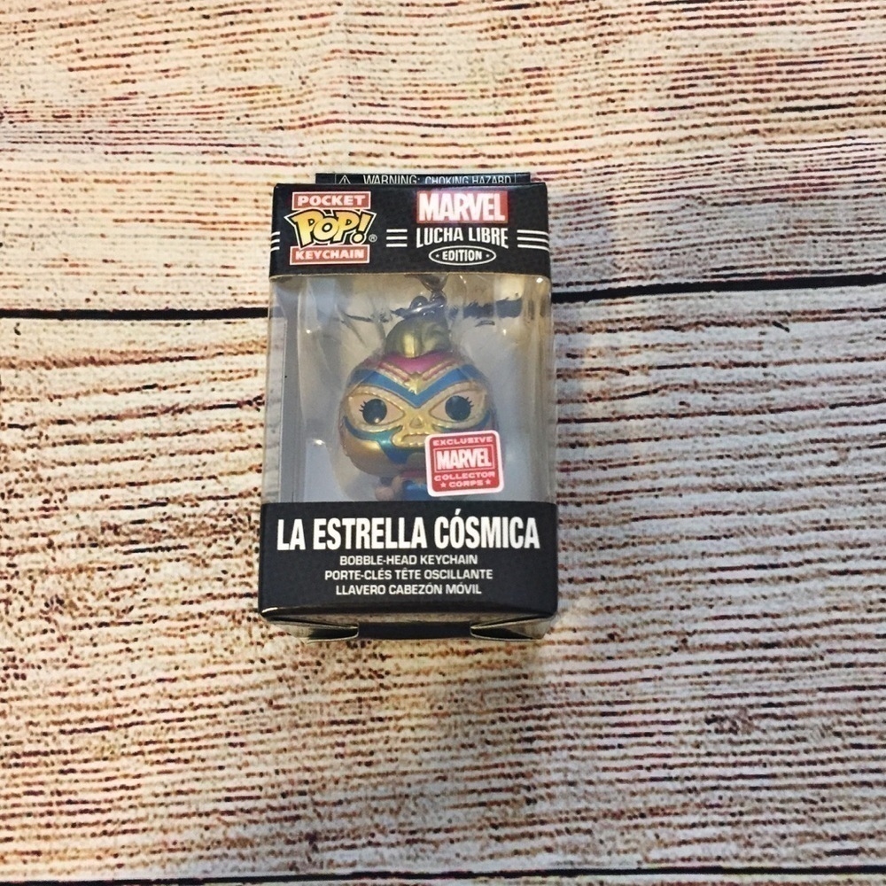 NWT Marvel Collectors Corps Funko Keychain Captain Marvel El Estrella Cosmica